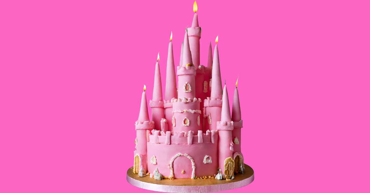 Bánh kem sinh nhật cho bé gái