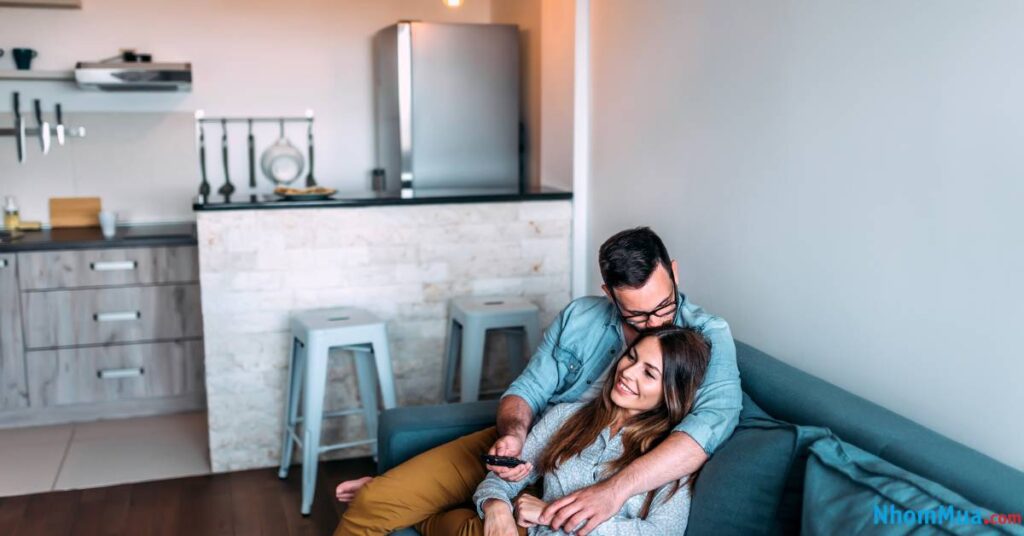 Cùng bên nhau, nương tựa vào nhau