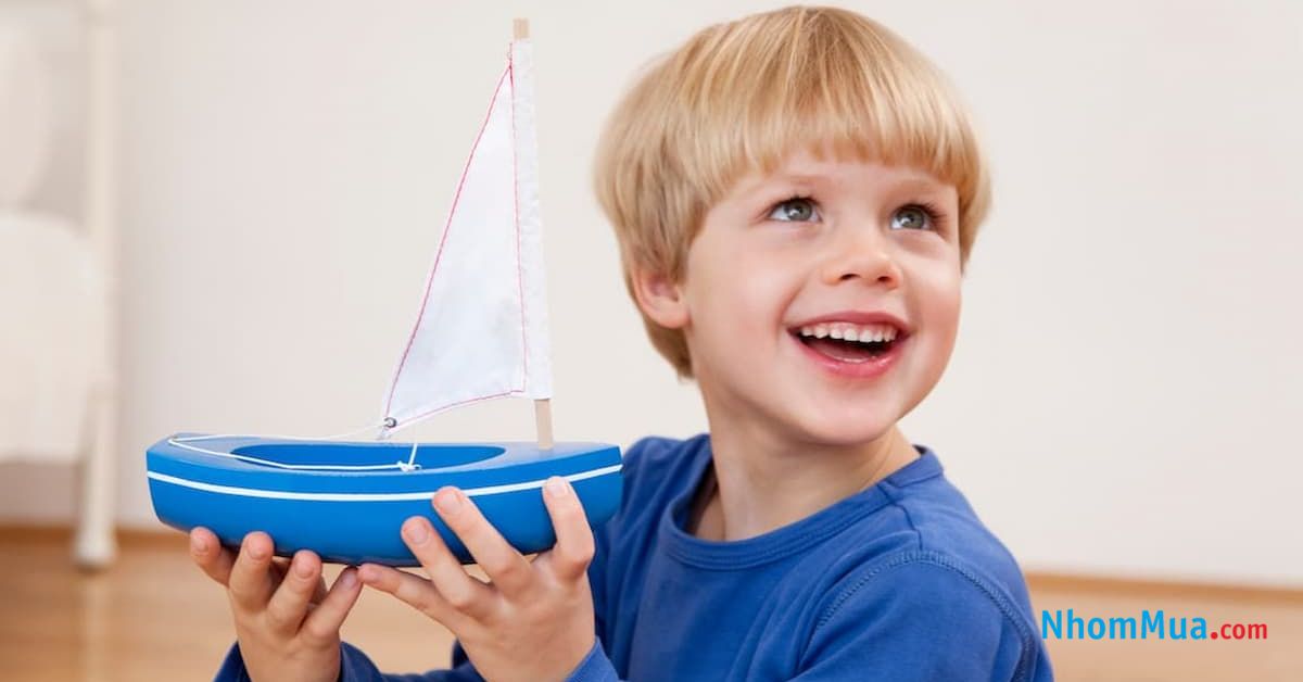 Bé trai 5 tuổi bắt đầu có thể nhớ mặt số, chữ