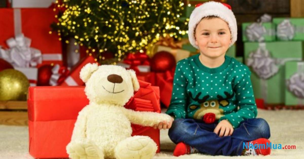 Chọn quà giáng sinh sinhcho bé trai 10 tuổi phù hợp và an toàn