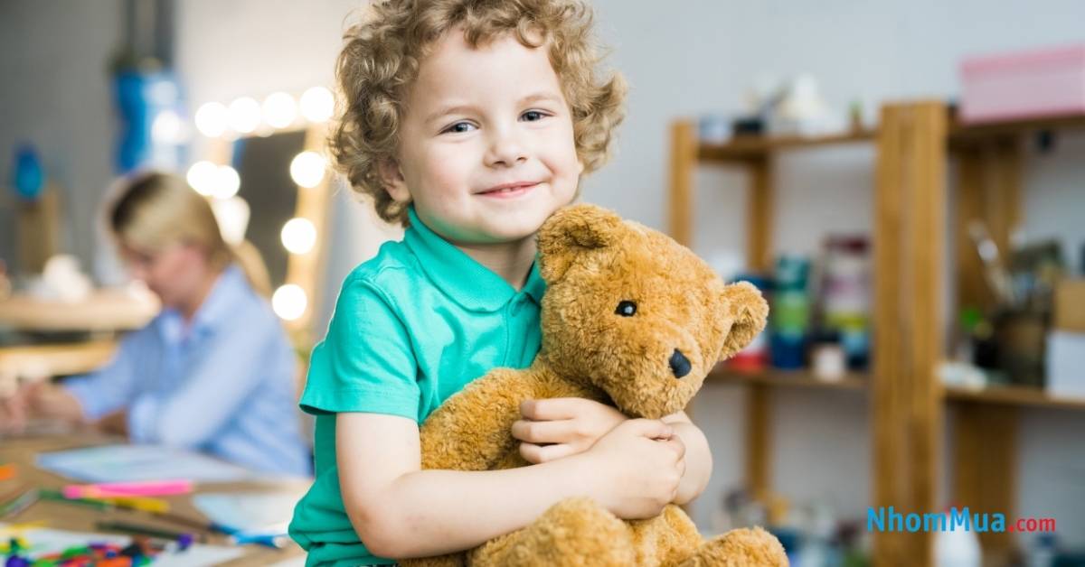 Gấu bông là món quà cùng bé trai 10 tuổi trưởng thành